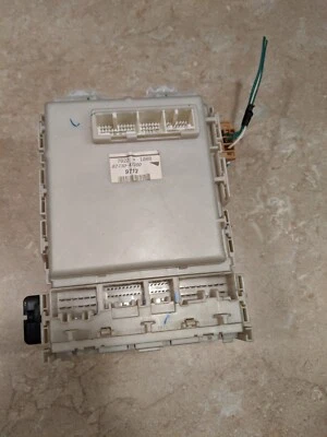 2004 2005 2006 04 05 06 07 08 09 Toyota Prius caja de relé de fusibles 82730-47300 OEM Foto 1 de 4