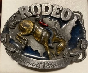Hebilla de cinturón Rodeo Siskiyou Buckle Co 1983 peltre vaquero occidental esmaltado EE. UU. - Imagen 1 de 2