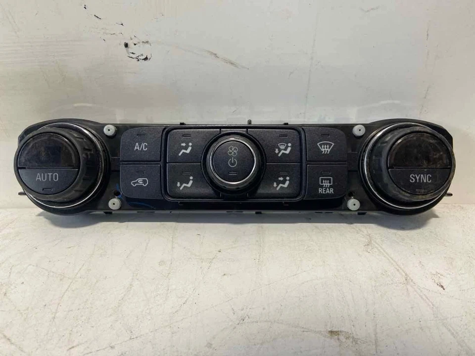 15 16 17 18 19 CHEVY SILVERADO 2500 Temperatura AC Calentador Climatizador Foto 1 de 3