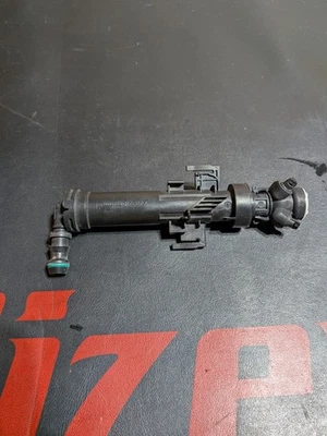 Audi Q5 8R правосторонняя мойка фар струйный спрей 8R0955102A - Изображение 1 из 3