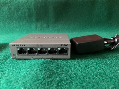 Netgear FS305, 5 Port Fast Ethernet 10/100 Mbps Switch mit Netzteil - Bild 1 von 3