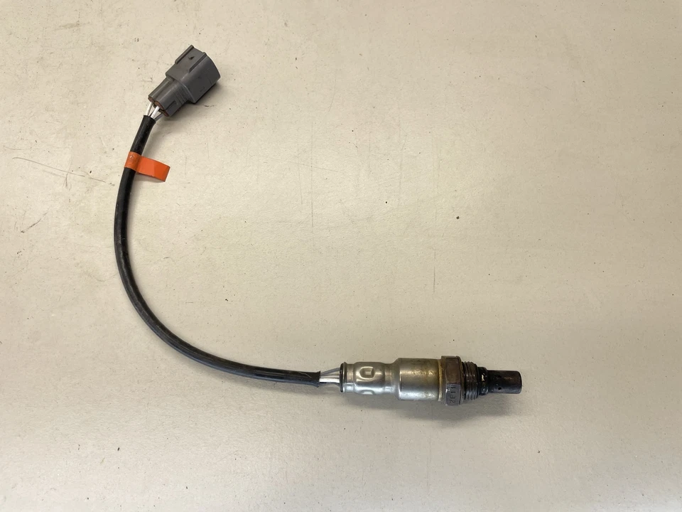 LEXUS ES V6 89465-33470 Capteur d'oxygène Lambda 2.50 26021281 - Immagine 1 di 4