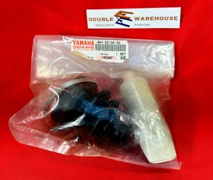 NOS OEM Yamaha 4WV-2510H-00 Boot Set - Picture 1 of 2