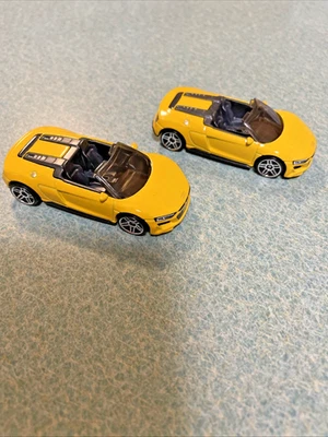 Audi R8 Spyder 2019 Hot Wheels nuevo 2025 amarillo — suelto, lote (2) Foto 1 de 2