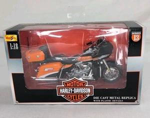 Maisto 1:18 Harley Davidson Serie 13 FLTRSEI Screaming Eagle Road Glide Flames - Foto 1 di 6