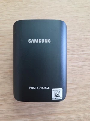 Banco de alimentación SAMSUNG 5100 mAh sin cable - Usado Foto 1 de 4