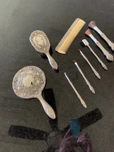~~VINTAGE SILVERPLATE VANITY SET~~ MAKEUP BRUSH SET AND MIRROW, BRUSH COMB SET - Picture 1 of 10