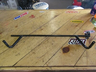 SOPORTE SOPORTE FAROS ARCTIC CAT LYNX 2000 19' #4706-356 ARTÍCULO #3166 Foto 1 de 3