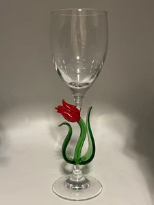 Suffolk Studio glass, wine glass with red flower with green stem, 8” high - Picture 1 of 8