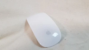 Apple a1657 Genuine Original Magic Mouse 2 Wireless Mouse ONLY - Photo 1/8