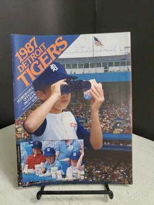 DETROIT TIGERS 9-29-1987 SCORE BOOK OFFICIAL PROGRAM vs Baltimore Orioles Scored - Picture 1 of 8