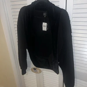 NUEVO CON ETIQUETAS NYLORA Cárdigan Recortado Negro Vellón M/L Talla Grande Precio de venta sugerido por el fabricante $185 cómodo Nueva York elegante  - Imagen 1 de 12