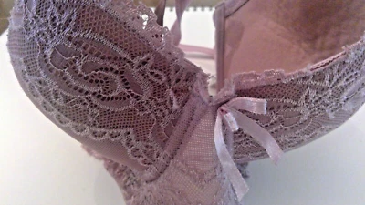 Pink Lace Bra Beige 34B Underwire Lacy Padded Cup  Womens - Imagem 1 de 4