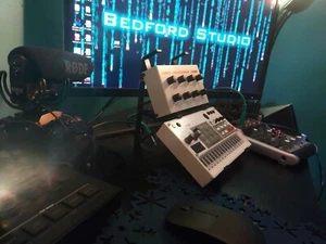 Deluxe 2 Tier Korg Volca Double Stand for all Volca Synth Samplers Drum etc - Zdjęcie 1 z 5