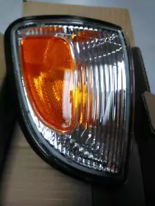 Fits Toyota Tacoma Truck 97-00 Passengers Side Park Signal Marker Light Assembly - Bild 1 von 1