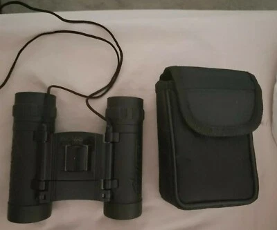 PROMASTER BINOCULARS with canvas case 8x21  378ft at 1000yards - Image 1 of 4