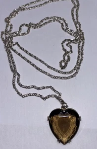 Vintage Glas Bernstein braune Farbe Herz Anhänger an extra langer 52" Kette Halskette - Bild 1 von 7