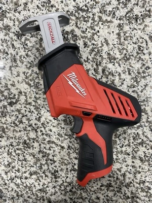 Milwaukee 2420-21 M12 12-V Lithium-Ion Cordless HACKZALL Reciprocating Saw Kit - Image 1 of 4