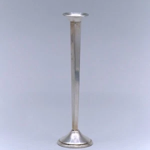 Jarrón Cartier de plata de ley de 5 3/8" con vástago cuadrado sin monograma - Imagen 1 de 6