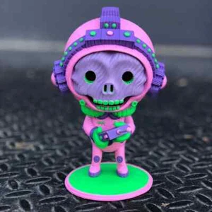 David Welker "Transistor Boy" 6" Limited Edition Resin Figure & Print x/500 - Picture 1 of 2