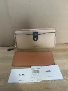 PORTAFOGLIO COACH MULTIFUNZIONE IN PELLE A GRANA INCROCIATA in oro rosa/marrone prezzo al dettaglio $275 - Foto 1 di 18