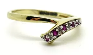 *Unique 9ct Yellow Gold Multi-Stone Ring with Rubies - Size M 1/2 - Picture 1 of 10