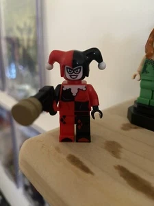 Harley Quinn Lego Minifigure - Picture 1 of 2