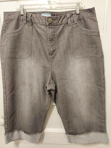 LIZ & ME Women's Size 20W Gray Denim Cropped Cuffed Capris Jeans  - Picture 1 of 7