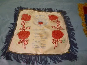 Copricuscino vintage WW2 raso finta esercito americano MADRE rose rosse - Foto 1 di 5