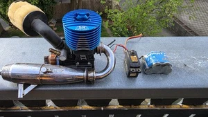 SH Engines Verbrenner Mit Reso Milke Empfänger Akku Und Servo. - Bild 1 von 6