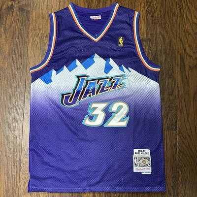 Mitchell & Ness 1996-97 Utah Jazz Karl Malone HWC Swingman jersey men’s XL - Image 1 of 4