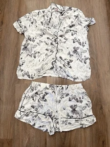 Conjunto de Pijama Victorias Secret Pantalones Cortos Top Mujer M Mariposa Floral Botón Modal - Imagen 1 de 6