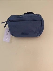 Bolso Bandolera Grande Athleta All About - Azul AQUA - NUEVO CON ETIQUETAS - $55 Minorista - Imagen 1 de 17
