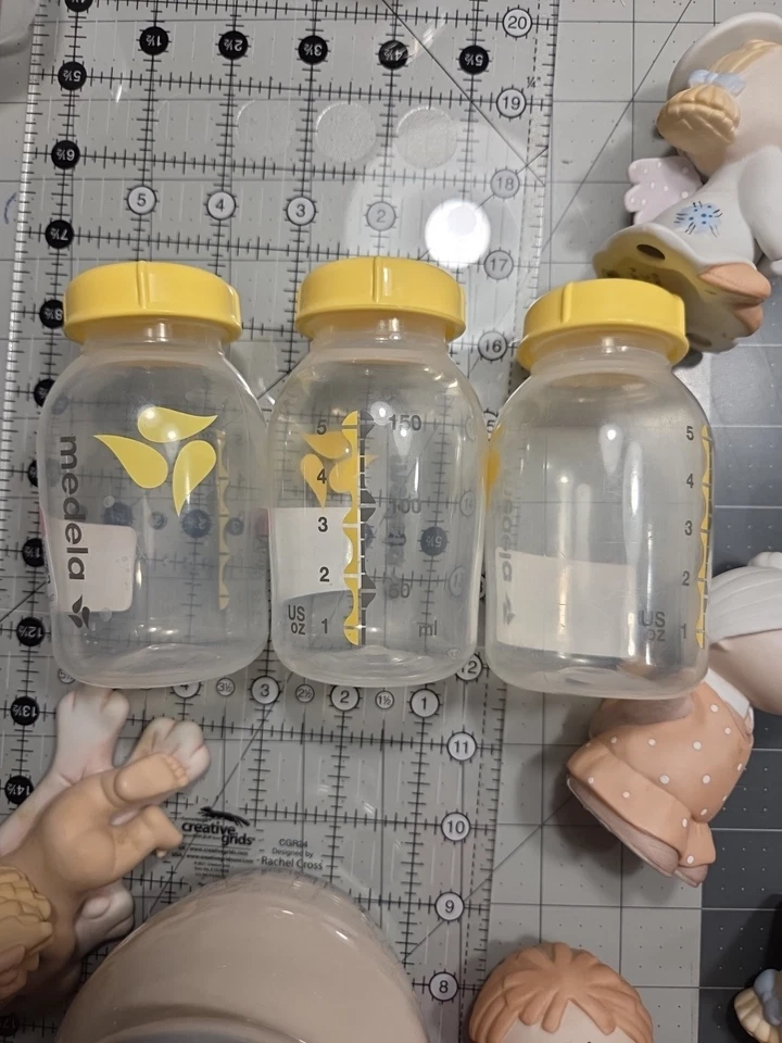Lote de 3 biberones de almacenamiento de leche materna y tapas amarillas Medela de 5 oz/150 ml bebé bebé bebé Foto 1 de 3