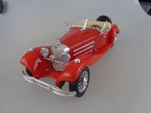Bburago Mercedes Benz 500 K Roadster 1936 1:20 Rot (7667) - Bild 1 von 7