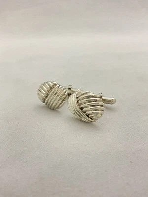 TIFFANY & Co. Gemelli nodo ovale in argento 925 #017 - Immagine 1 di 4