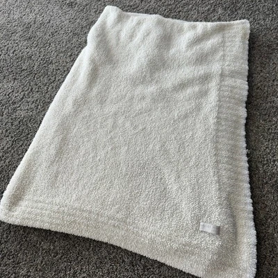 Manta Barefoot Dreams Off-White & White CozyChic punta de contraste 45" x 60" B520 Foto 1 de 4