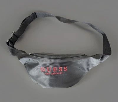 Riñonera Guess Festival Y2K Bolso Satinado Los Ángeles Foto 1 de 4