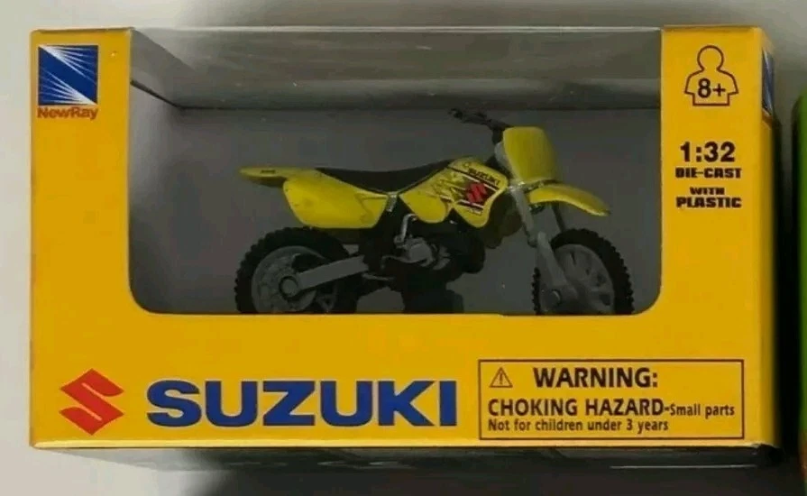 Suzuki RM 125 MOTORCYCLE 1.32 scale Dia cast - image 1 of 1