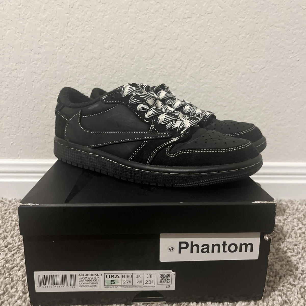 Preços baixos em Jordan 1 Retro Low OG SP x Travis Scott Black