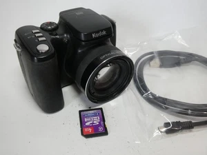 Kodak EasyShare Z1012IS HD 12x Schneider Zoom 10.1MP Camera & 4GB - Picture 1 of 10