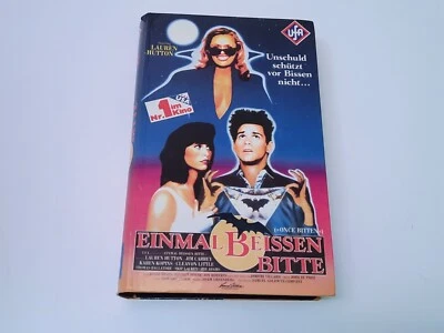 Einmal beißen bitte 1985 Uncut VHS German PAL UFA Video Jim Carrey Once Bitten - Bild 1 von 4