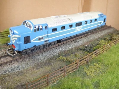 Lima  00 Gauge BR Diesel Deltic Prototype Loco (Class 55) EE Light Blue Livery - Image 1 of 4