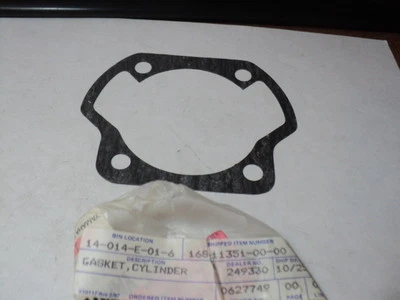 Yamaha YR1 YR2 R3 TR2 SL351 1967-71 JUNTA BASE CILINDRO NUEVO FABRICANTE DE EQUIPOS ORIGINALES # 168-11351-00 Foto 1 de 2