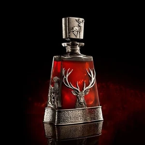 AE Williams Highland Stag Pewter and Glass Decanter A Taste of Scotland - Picture 1 of 4
