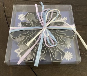 R&M International Copos de Nieve Cortadores de Galletas, Tamaños Surtidos, Juego de 8 Piezas Nuevo en Paquete - Imagen 1 de 7