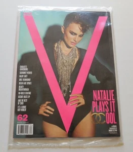 Natalie Portman V Magazine #62 Gold Necklace Cover 2009/10 Sealed - Imagen 1 de 2
