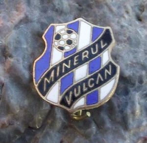 Antique Minerul Vulcan Football Soccer Club Shield Pin Badge - Picture 1 of 2
