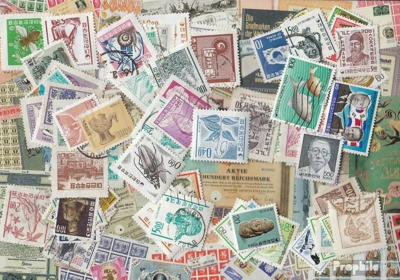 South-Korea Stamps 500 different stamps - Image 1 of 1
