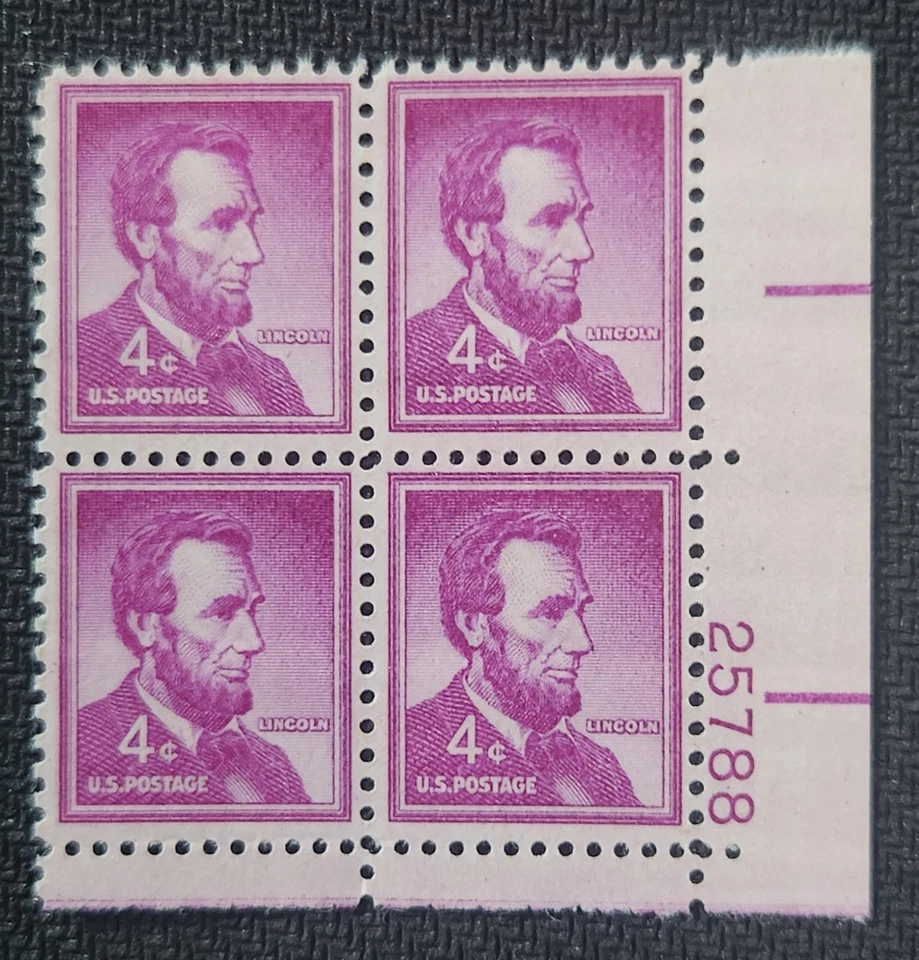US Scott 1036 - Abraham Lincoln - MNH - 1954 Issue - Plate Block of 4 - #3 - Image 1 of 1